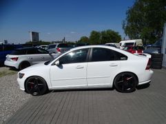 Fahrzeugabbildung Volvo S40 T5 Momentum *BLICKFANG* *TUNING*
