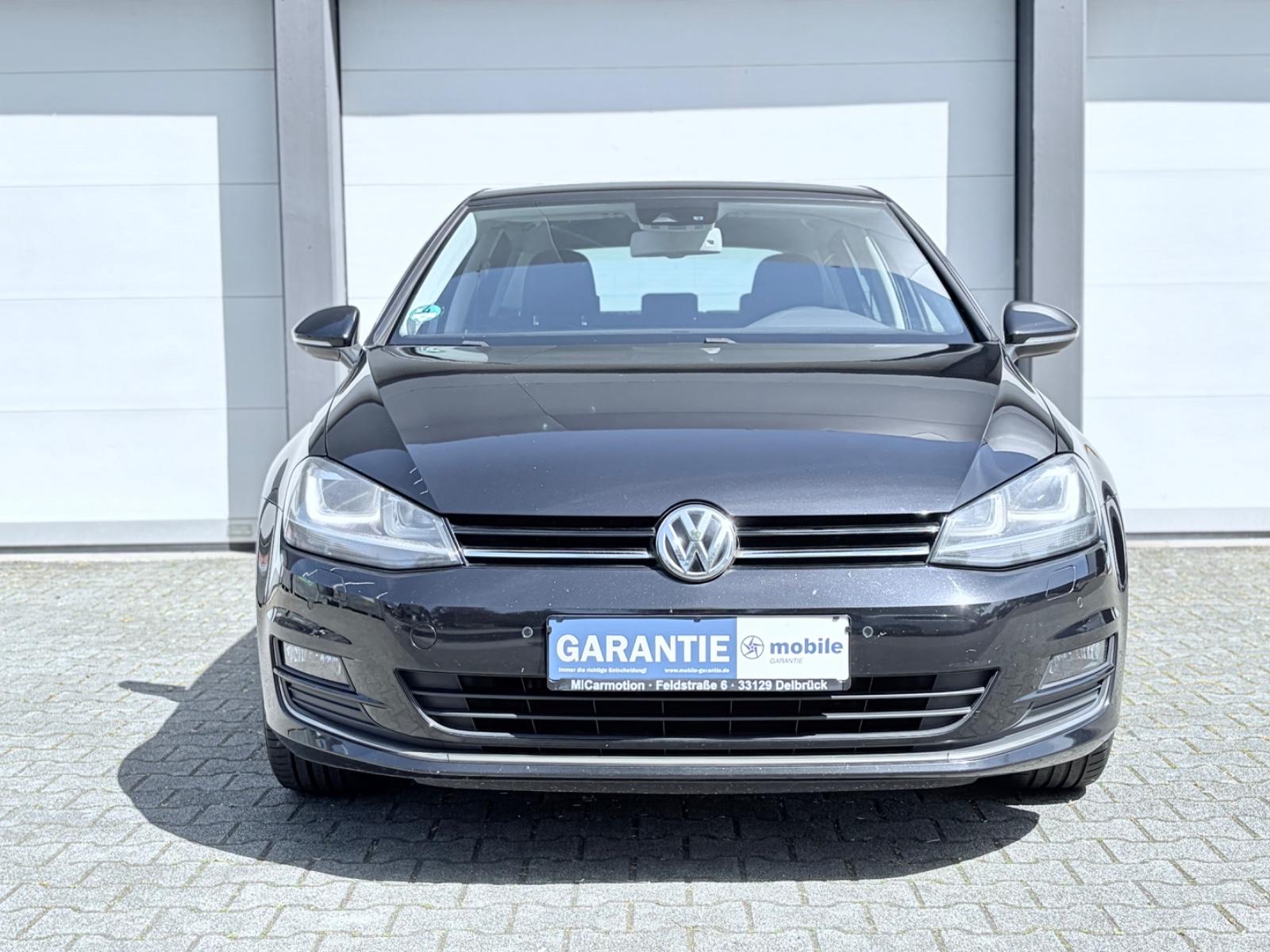 Volkswagen Golf VII Lim. Highline DSG/ PDC/ Temp/ Bi-Xenon
