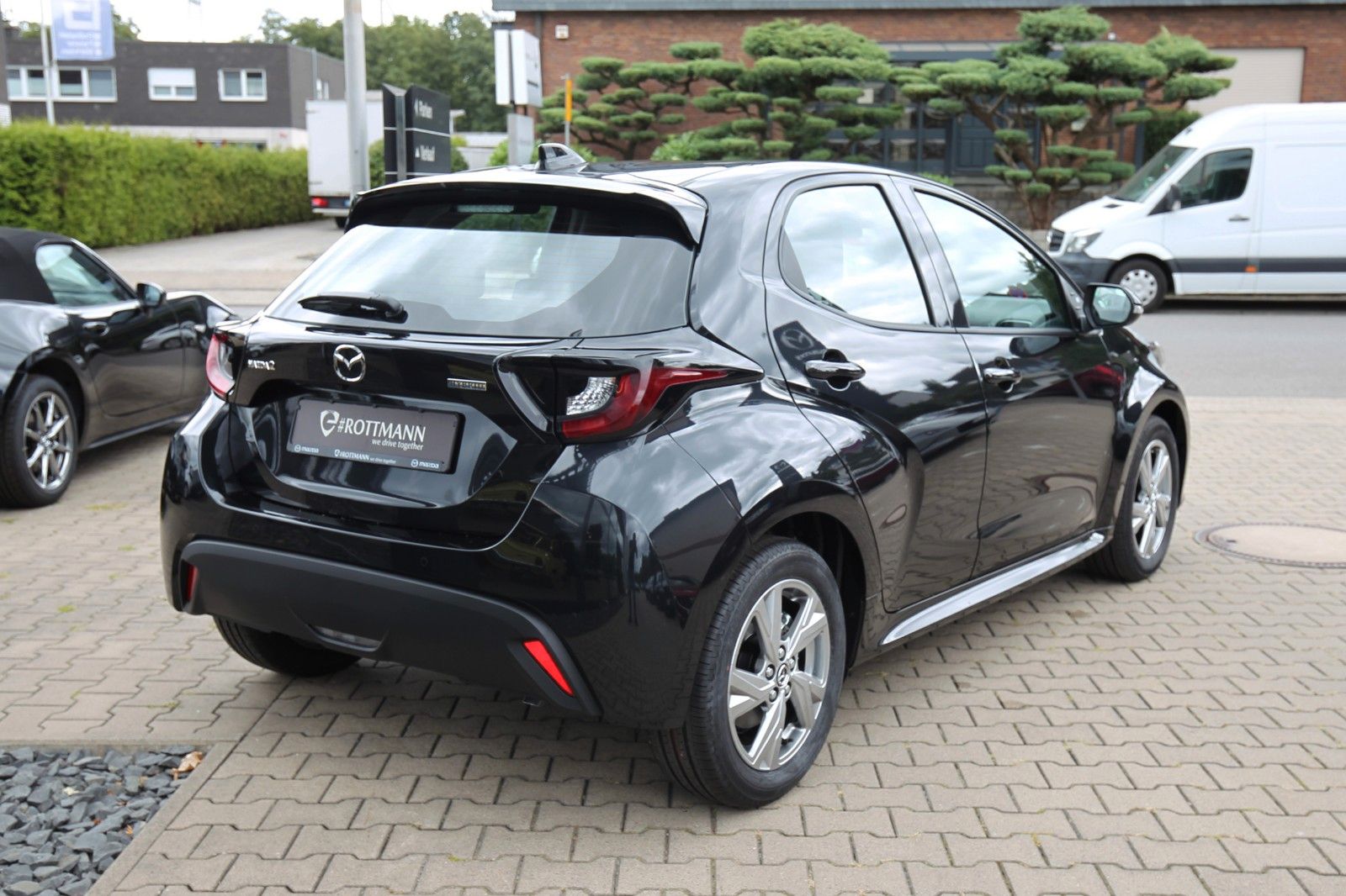 Mazda 2 Hybrid - Bild 3