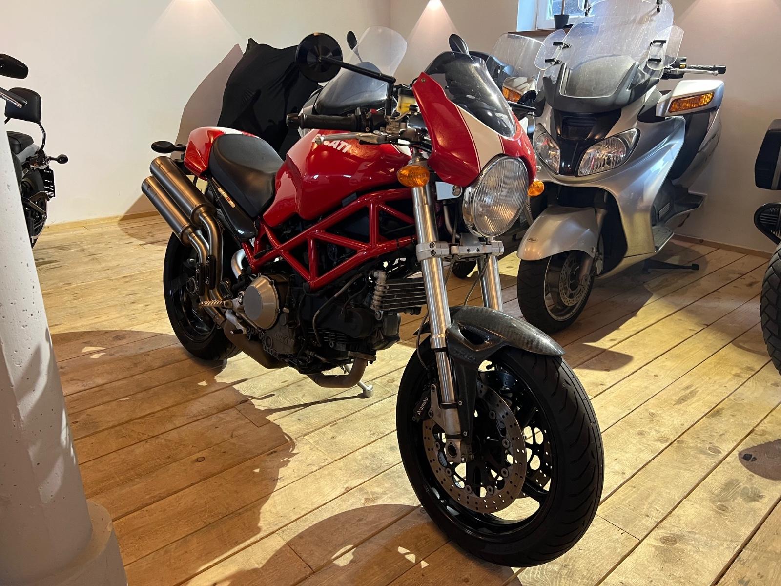 Ducati Monster S2R 1000