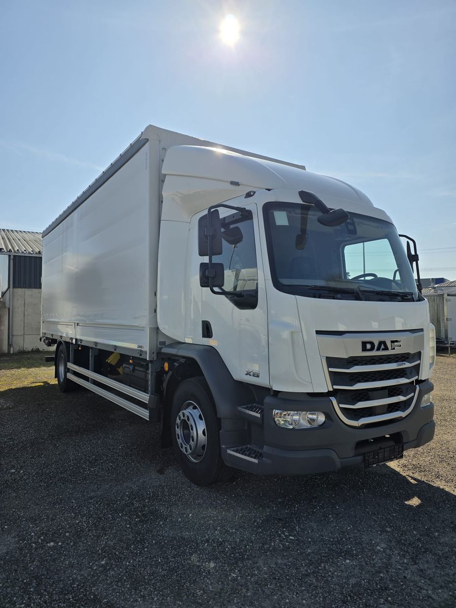 Fahrzeugabbildung DAF FA XB 310 19t Junge Pritsche-Schiebeplane