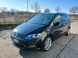 Volkswagen VW Sharan Highline 2.0TDI BiXenon Leder Kl... - Volkswagen Sharan Kombi Gebrauchtwagen