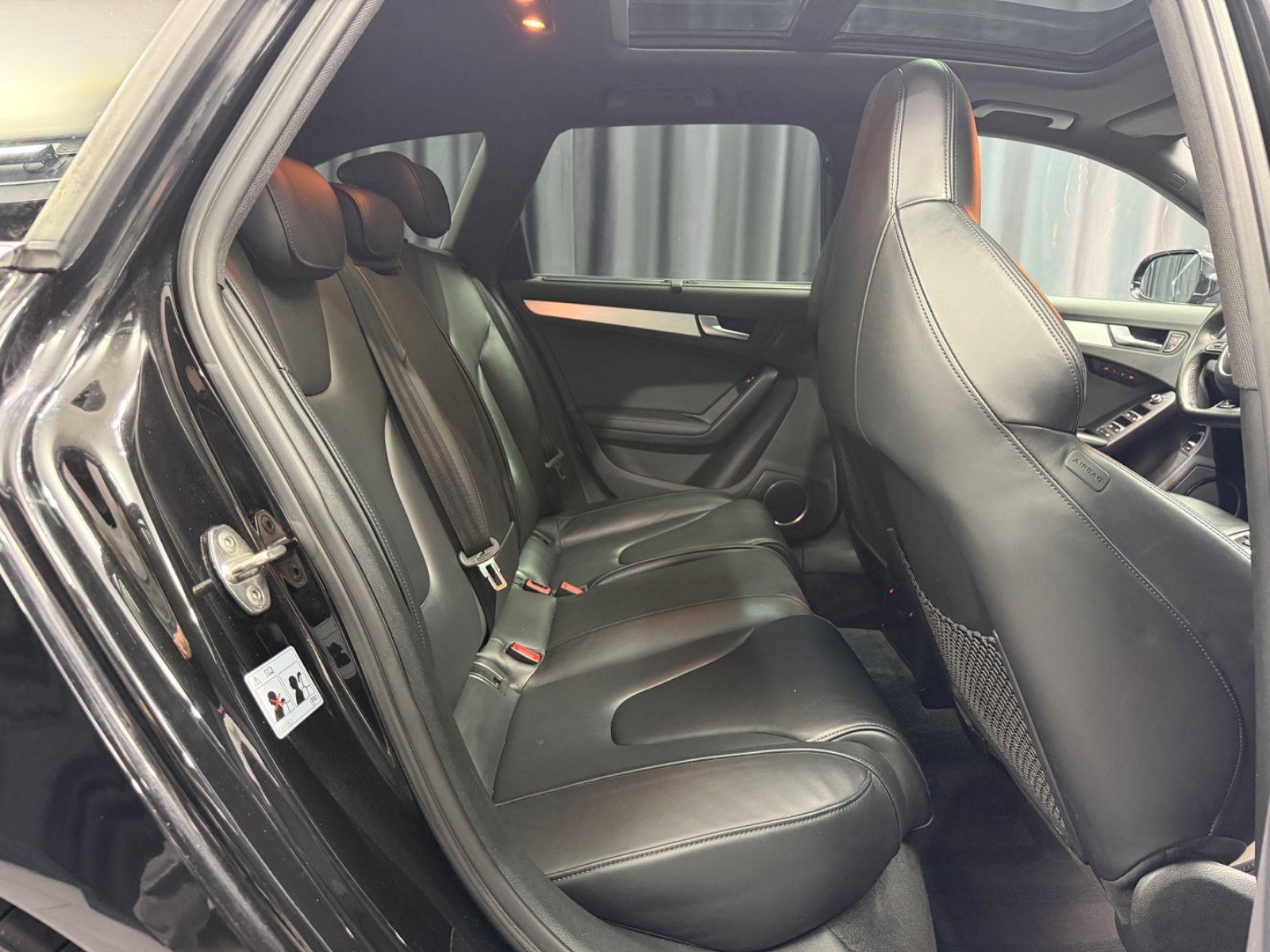 Fahrzeugabbildung Audi A4 Avant S line quattro|B&O|RS-SITZE|NAVI