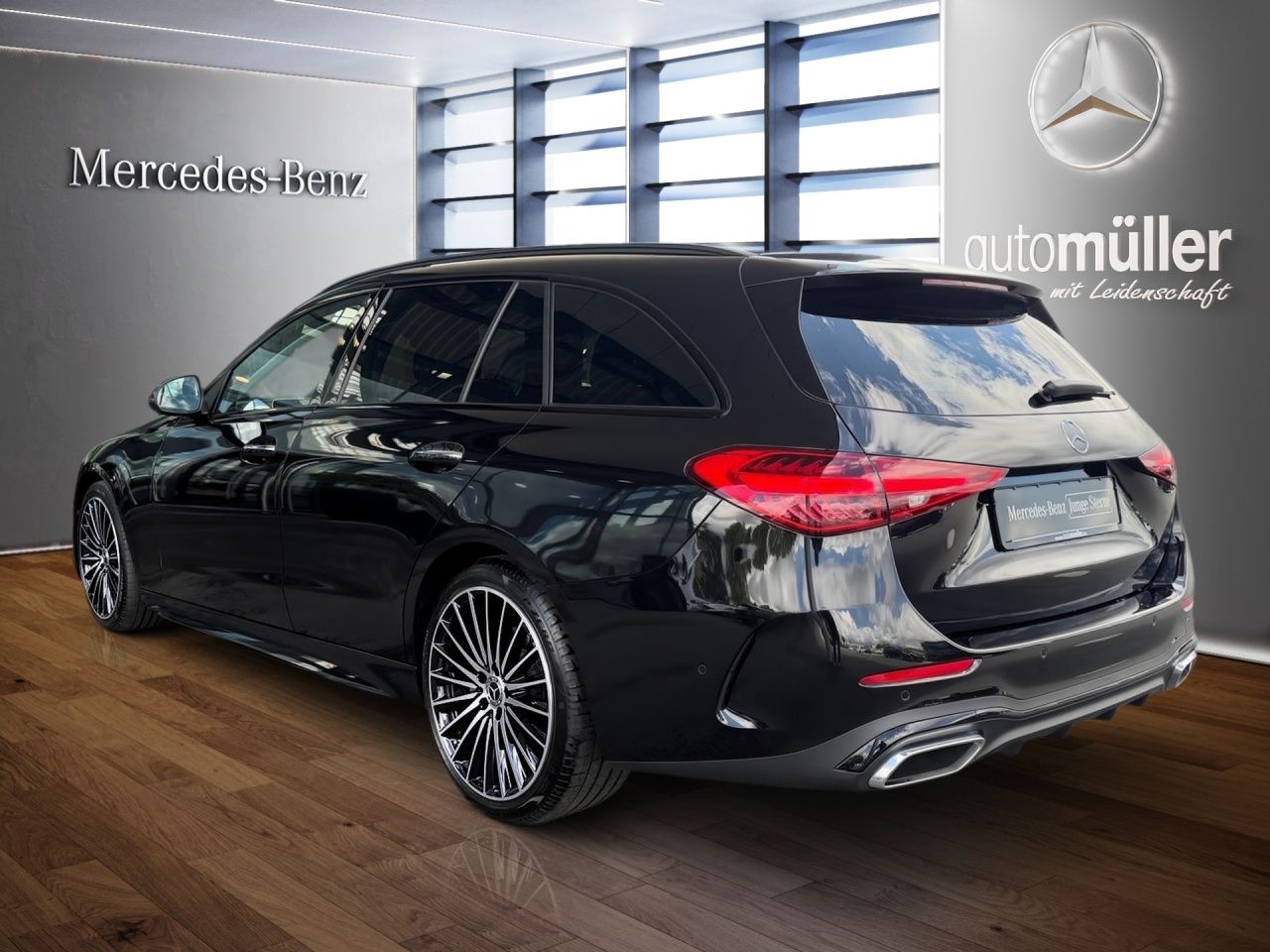 Fahrzeugabbildung Mercedes-Benz C 180 T AMG+NIGHT+KOMFORT-PLUS+LENKRADHEIZ+19''+