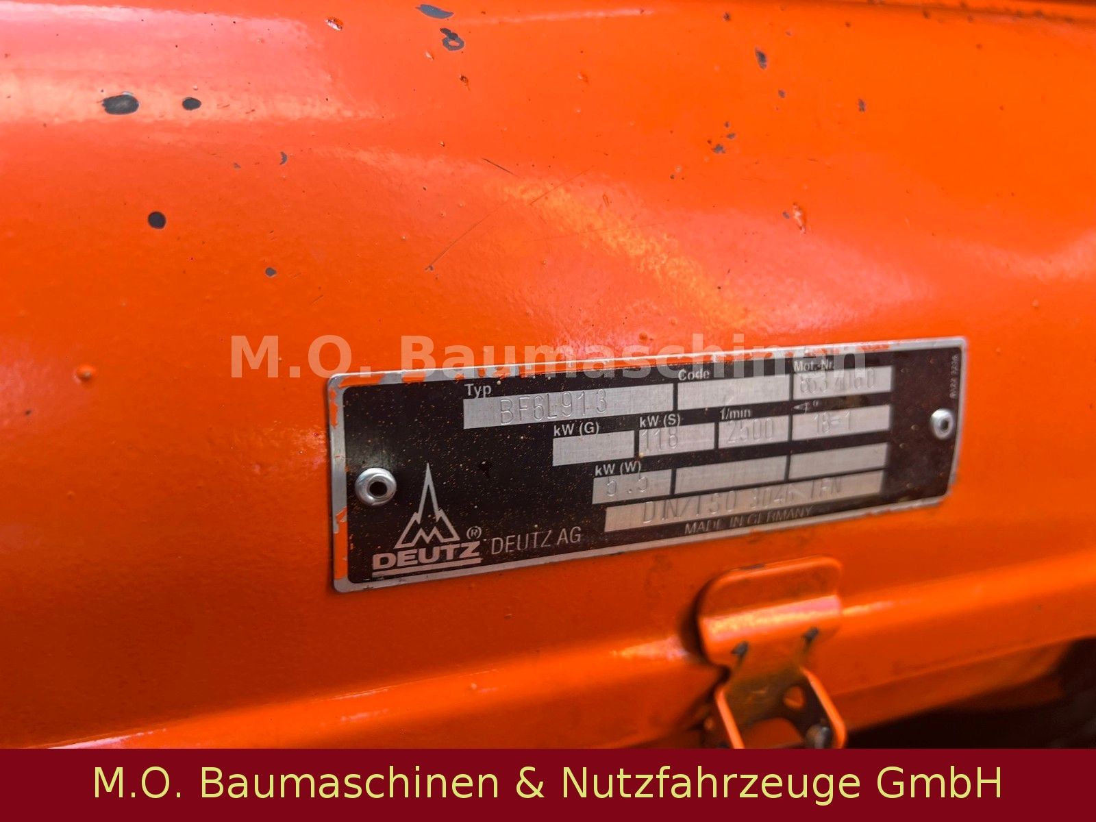Fahrzeugabbildung Andere Corinsa CCR2135 / Gummiradwalze /