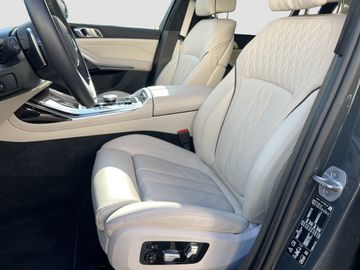 BMW X7 - 11