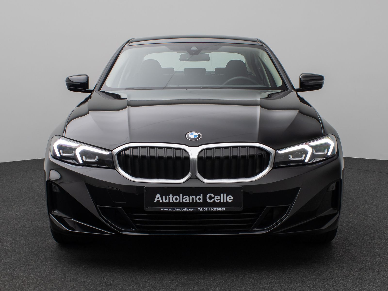 Fahrzeugabbildung BMW 318i DAB PDC Widscreen Geschwindigkeitsreg LED