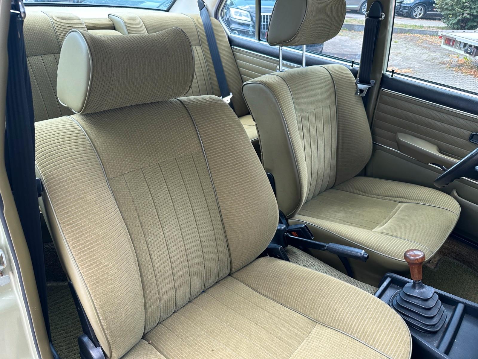 BMW 525 E12 150 CH BVM - TOIT OUVRANT