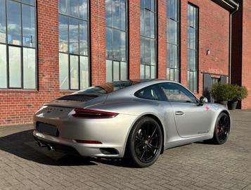 صورة 7 لـ 2017 Porsche 991