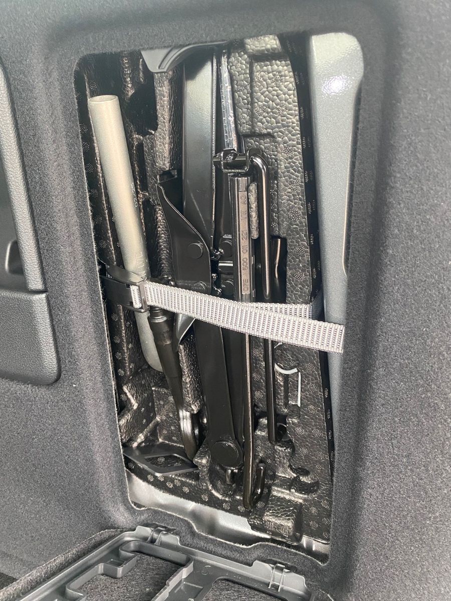 Fahrzeugabbildung Volkswagen Caddy 2.0 TDI DSG Kombi+App+KAMERA+PDC+TEMPOMAT+