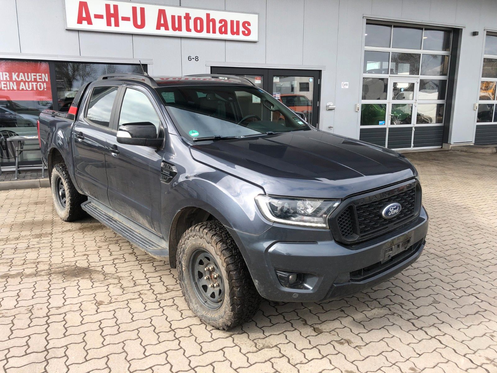 Fahrzeugabbildung Ford Ranger Wildtrak Doppelkabine 4x4 Unfall