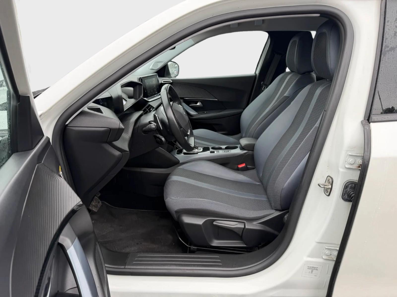 Peugeot 2008 Allure 1.5 BlueHDi Kamera/3-D Cockpit
