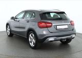 Mercedes-Benz GLA 200 Urban LED Kamera Navi Sitzheizung PDC - Mercedes-Benz GLA-Klasse Gebrauchtwagen in Berlin