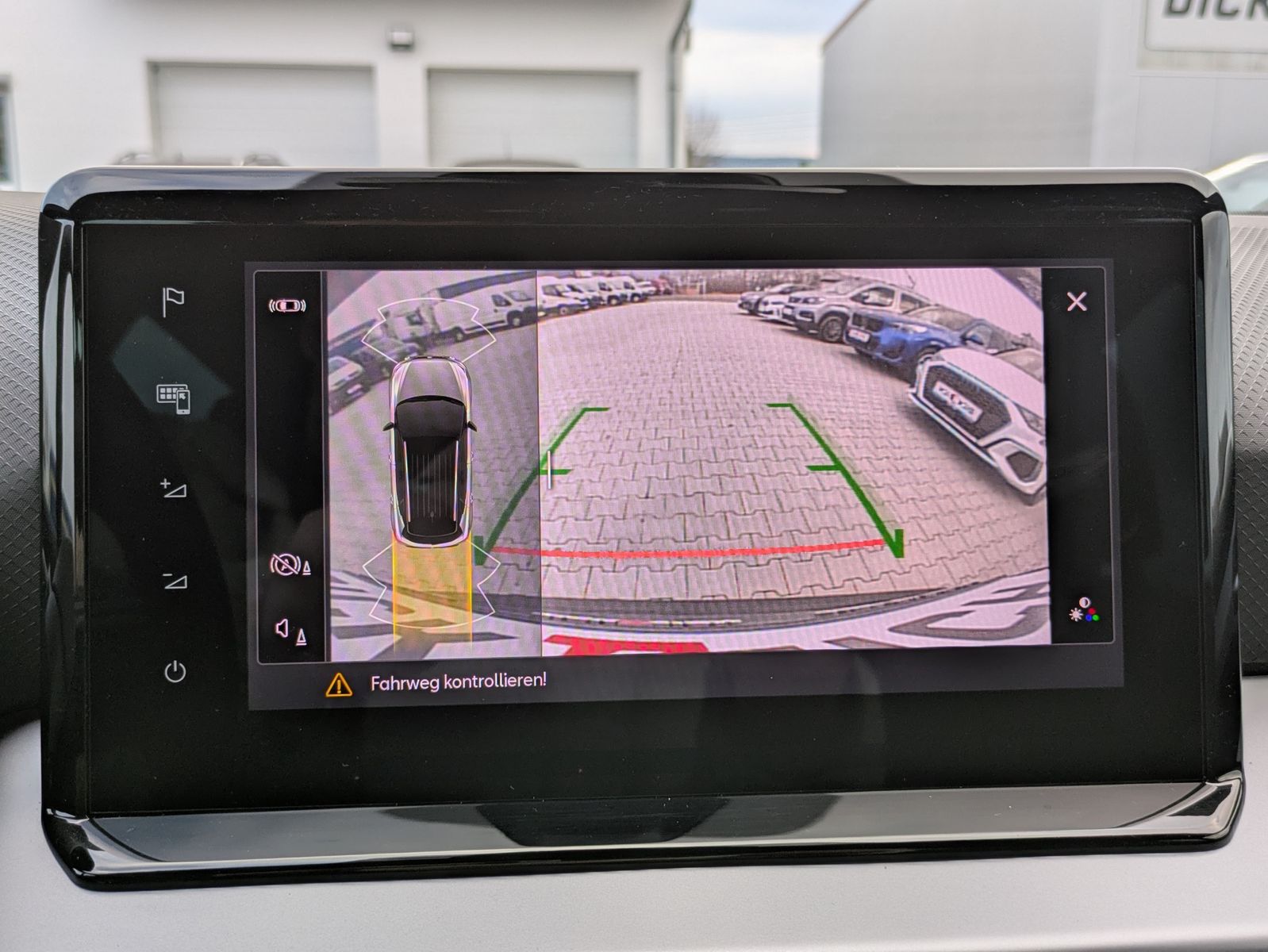 Fahrzeugabbildung SEAT Arona 1.5 TSI FR DSG AHK*ACC*LED*APP*DAB*KAMERA