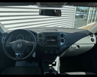 Volkswagen Tiguan - 5