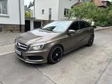 Mercedes-Benz A 250 AMG Line DCT AMG Line, Leder, PDC, RFK - Mercedes-Benz A 250 in Essen