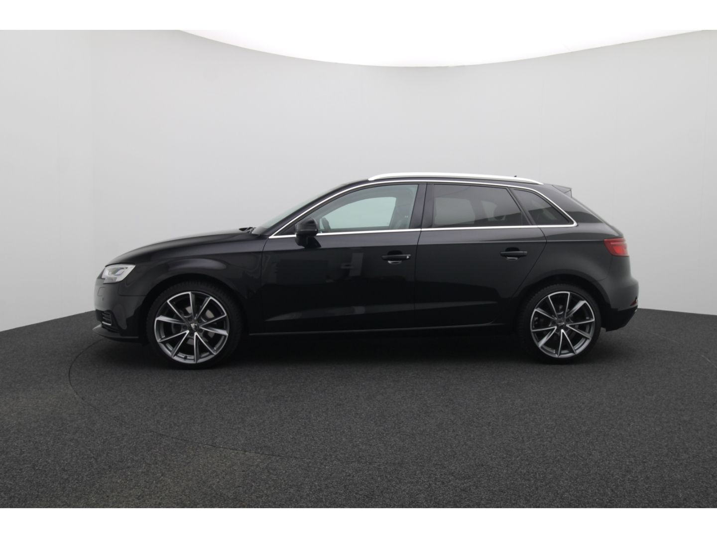 Fahrzeugabbildung Audi A3 Sportback 30 TFSI  2-Zonen-Klimaautom