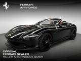 Ferrari Roma Spider / Lenkrad mit physischen Knöpfen - Ferrari Roma mit Schiebedach
