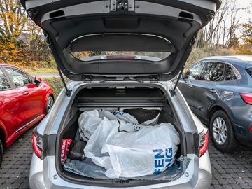 Suzuki Swace 1.8 Spurhalteassistent Navi Kamera LED