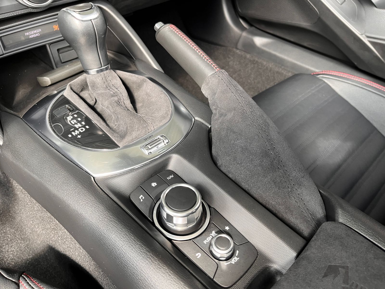 Fahrzeugabbildung Abarth 124 Spider NAVI KLIMA LED LEDER ALU BOSE