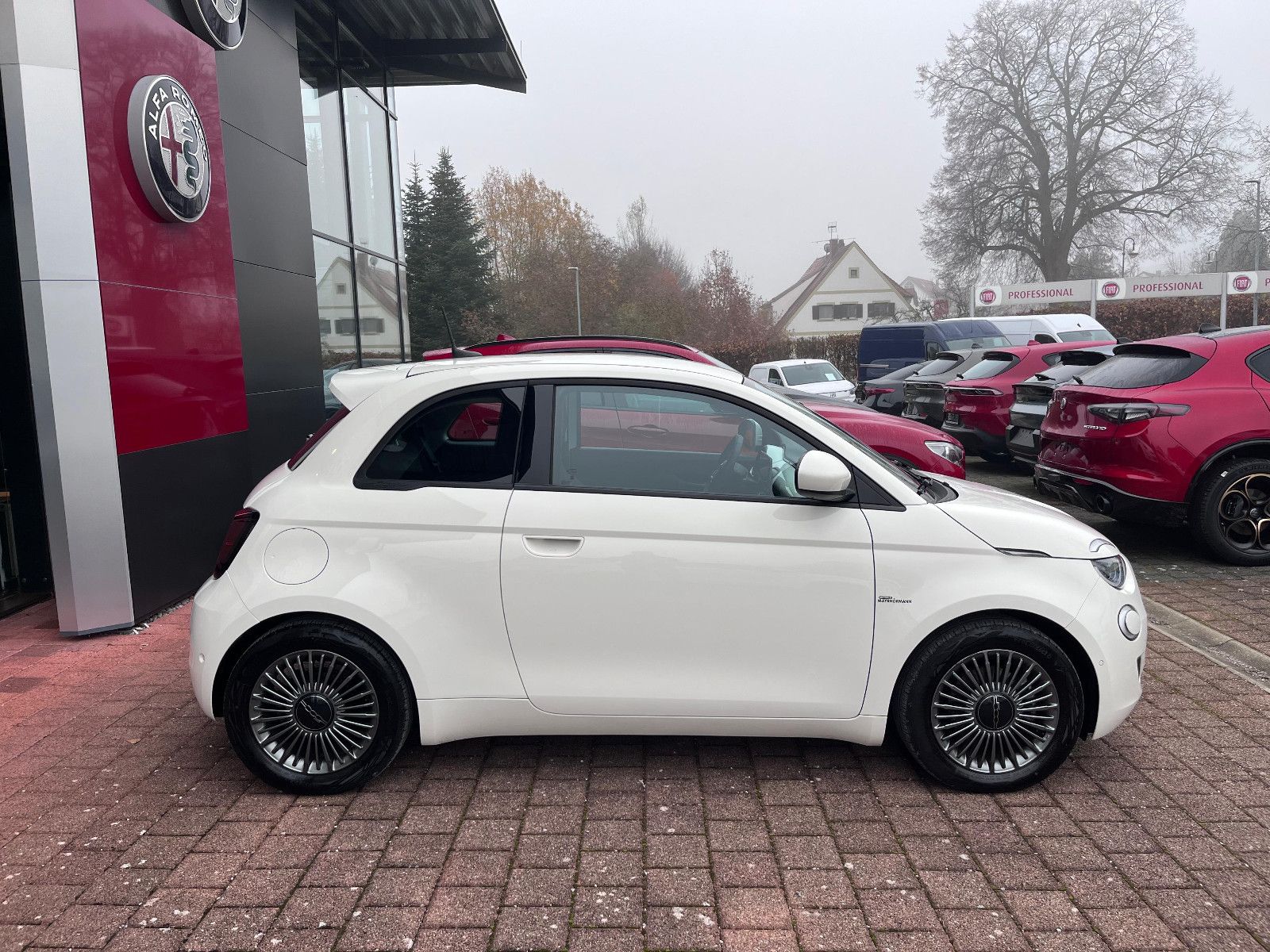 Fahrzeugabbildung Fiat 500e 500 e Icon