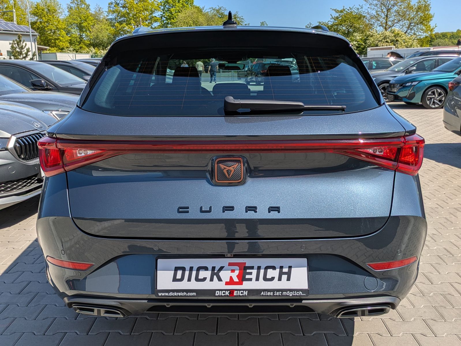 Fahrzeugabbildung CUPRA Leon 1.5 eTSI DSG MATRIX-LED*ACC*AHK*KAMERA*18"