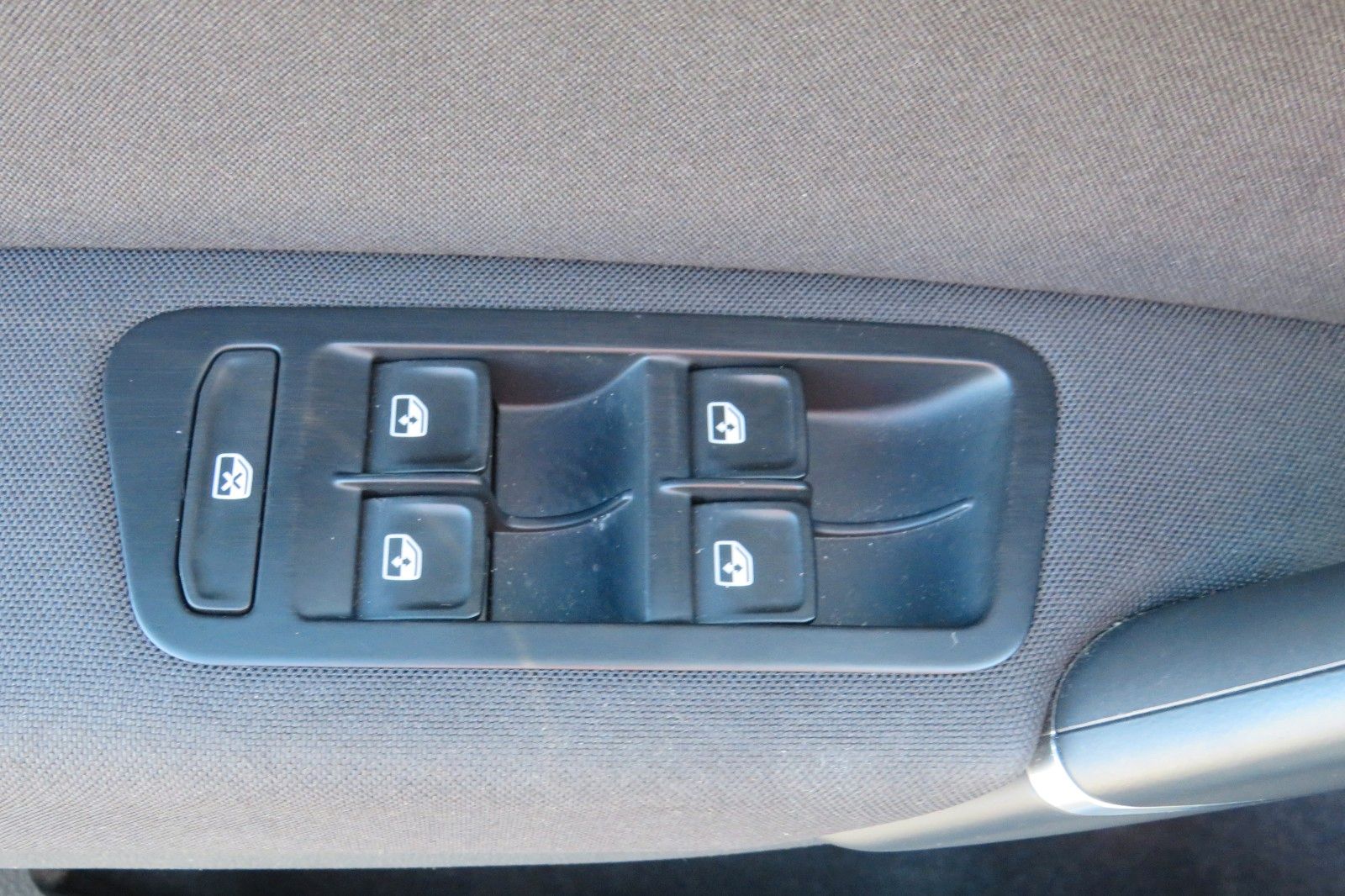 Fahrzeugabbildung Volkswagen Golf Sportsvan DSG SOUND SITZH. PDC ACC AHK