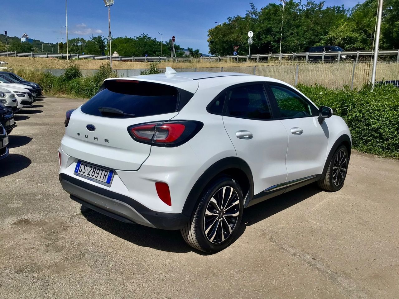 Ford Puma 1.0 EcoBoost Hybrid 125 CV Titanium imagem 3