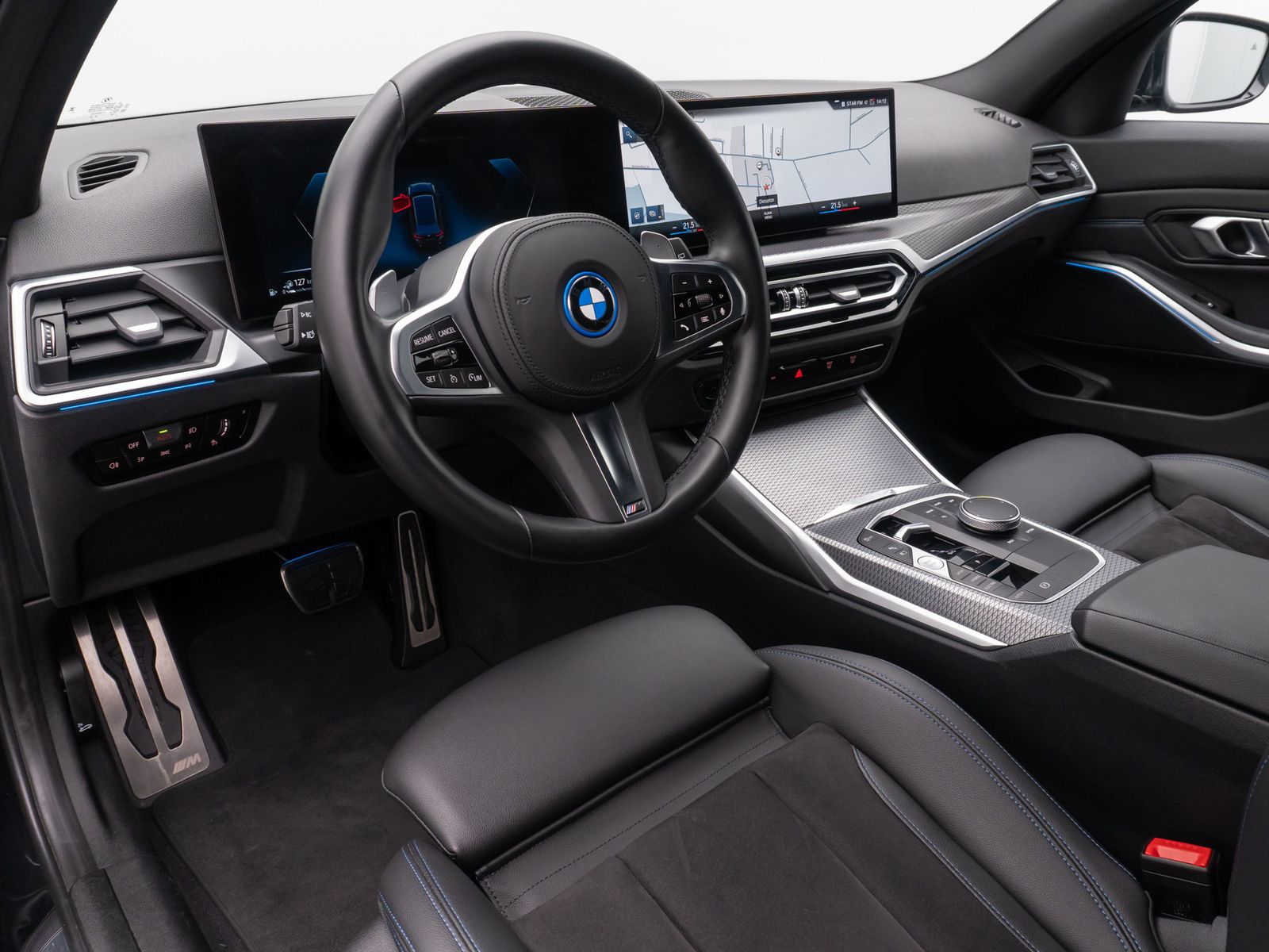 Fahrzeugabbildung BMW 320e M Sport Kamera DAB CockPit+ DrivAssis LED