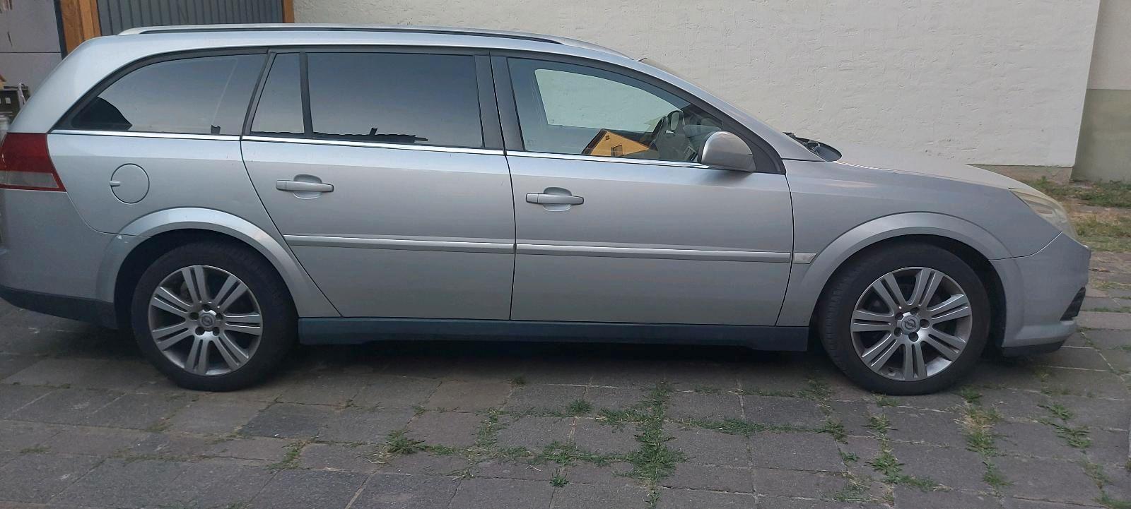 Opel Vectra 2005 — photo 8