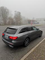 Mercedes-Benz E 400 d 4MATIC T Autom. - - Mercedes-Benz E 400 in Lübeck