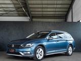 Volkswagen Passat Variant Alltrack*4Motion*Navi*Pano*ACC* - Volkswagen Passat Variant: Blau, Motion