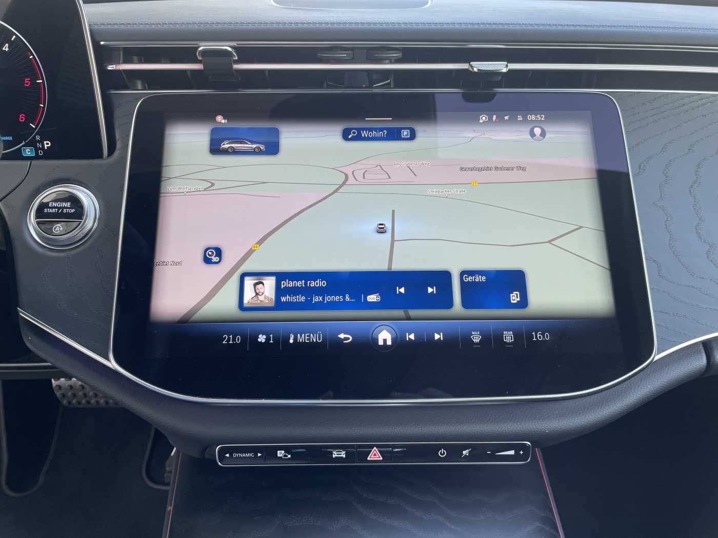 Fahrzeugabbildung Mercedes-Benz E 220 d T AMG-Line AHK+Distr+R-Kamera +Ambiente+