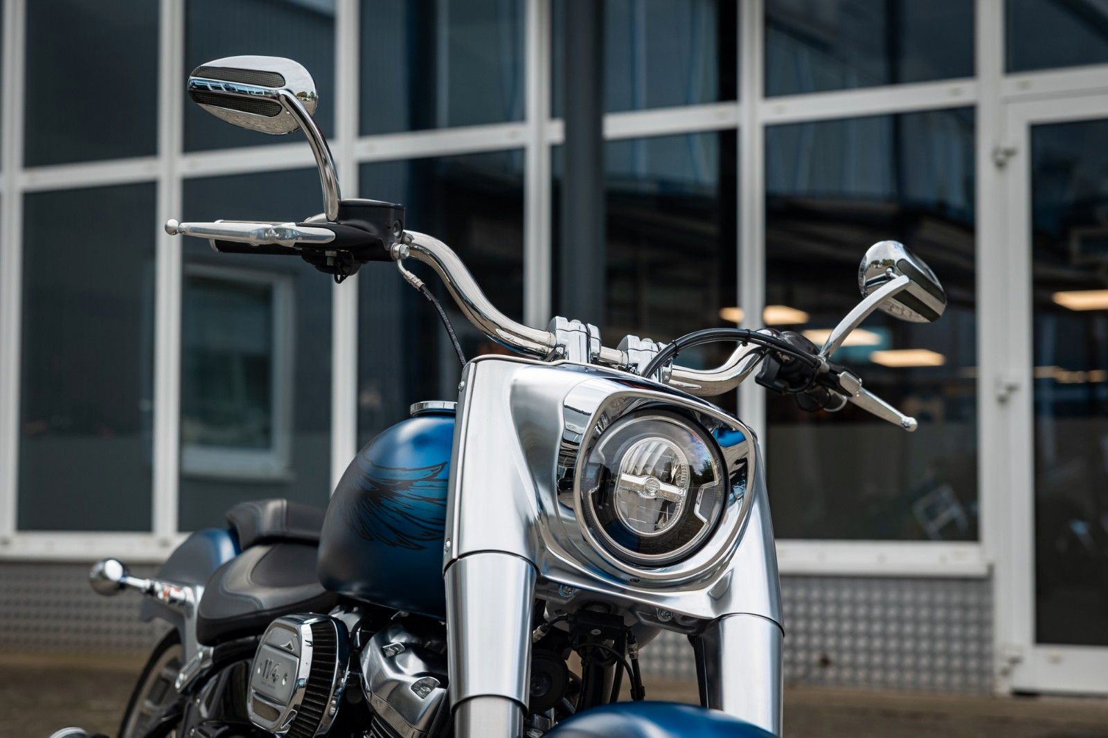 Fahrzeugabbildung Harley-Davidson FLFBS FAT BOY SOFTAIL 114 CUI ANV. JEKILL&HYDE