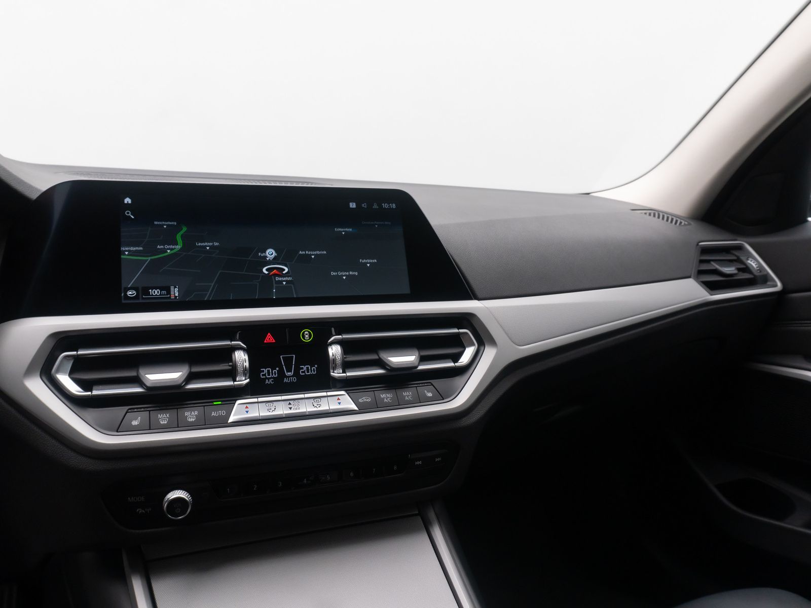 Fahrzeugabbildung BMW 320d Laser HUD DAB HiFi AHK ACC Komfort Sport