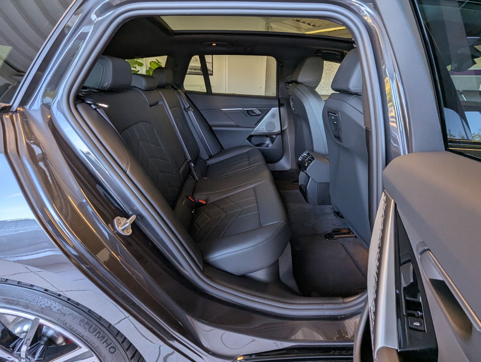 Fahrzeugabbildung BMW 540  d xD M-Sport PRO Pano Innov. Travel AHK 20"
