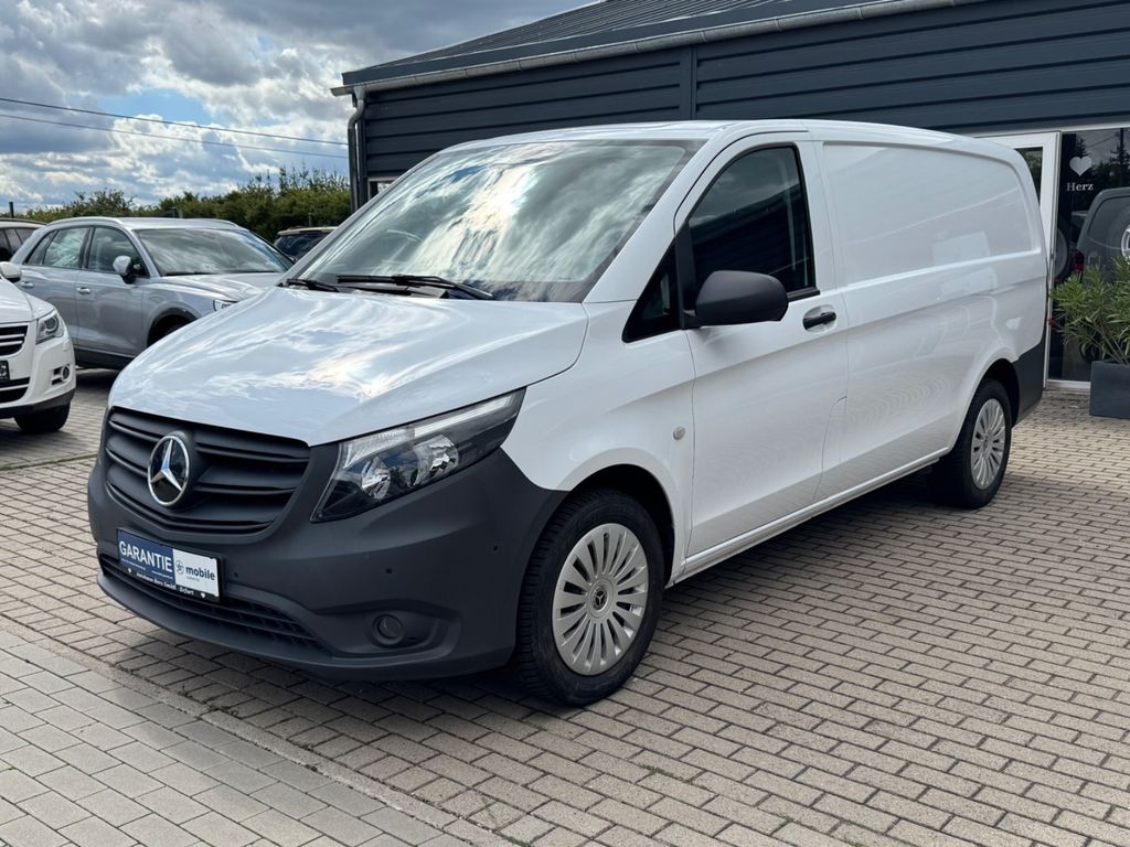 Image of Mercedes-Benz Vito