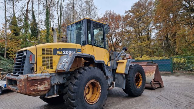 Komatsu WA200PZ-6 7300Bs.2012,Hochkippschaufel,19900€