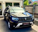 Dacia Duster II Celebration Navi | RKam | Shz. | AHK | - Dacia Duster Gebrauchtwagen in Bremen