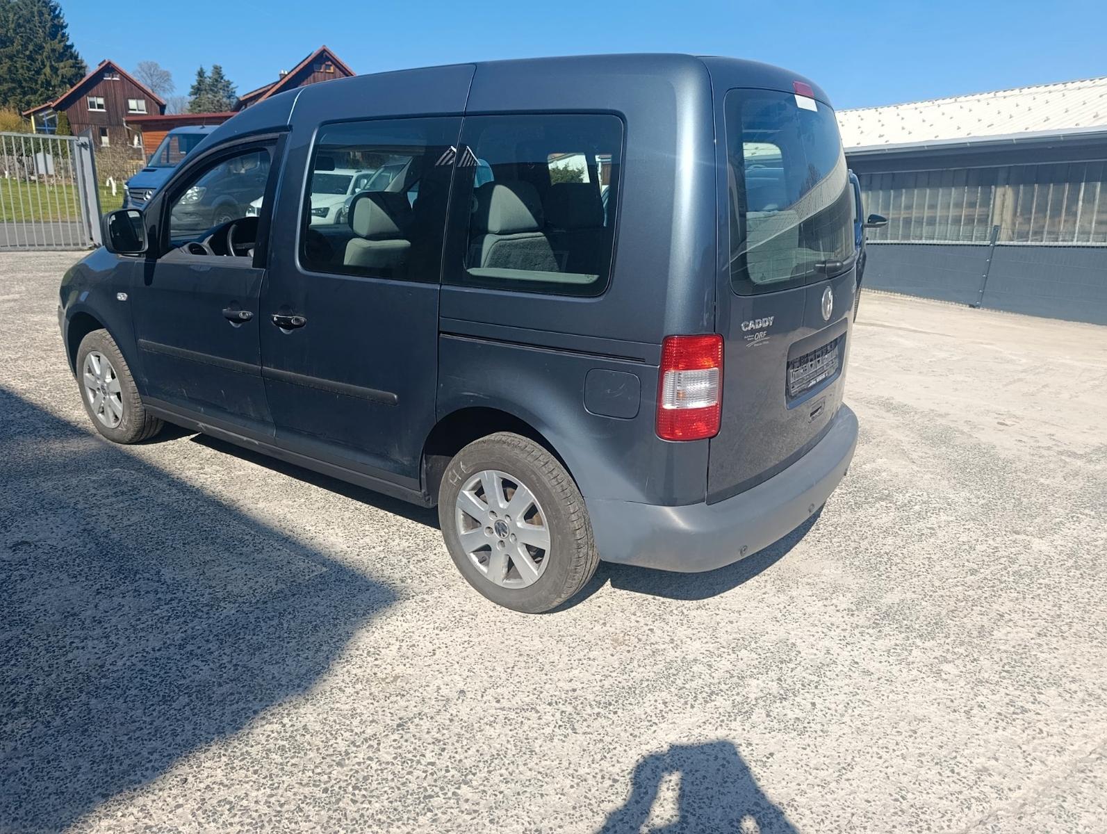 Volkswagen Caddy Life 1.6 7-Sitzer