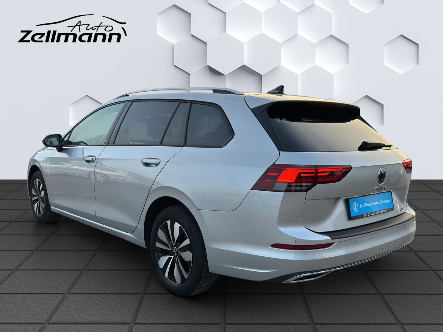 Golf VIII eTSI Life 1.0TSI 81kW DSG LED GJR PDC 