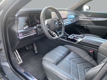BMW 740 - 12