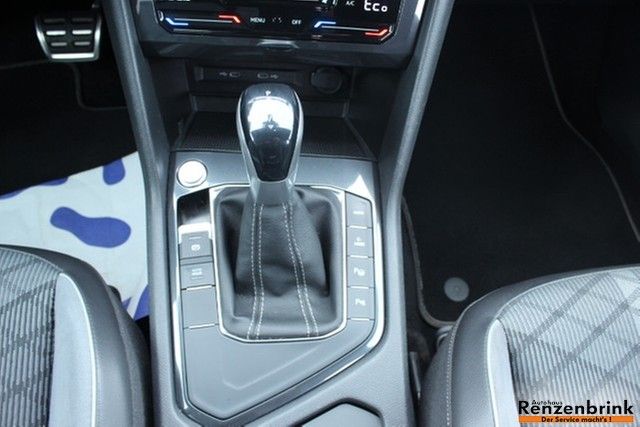 Tiguan R-Line eHybrid Black-Style AHK Kamera