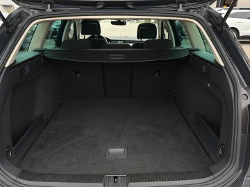 Volkswagen Passat Variant - 11