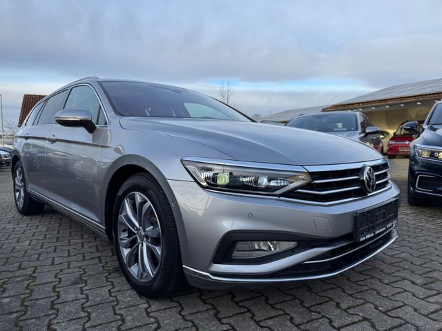 Volkswagen Passat Var Elegance 4M AHK Pano DCC IQ Sitzbelüf