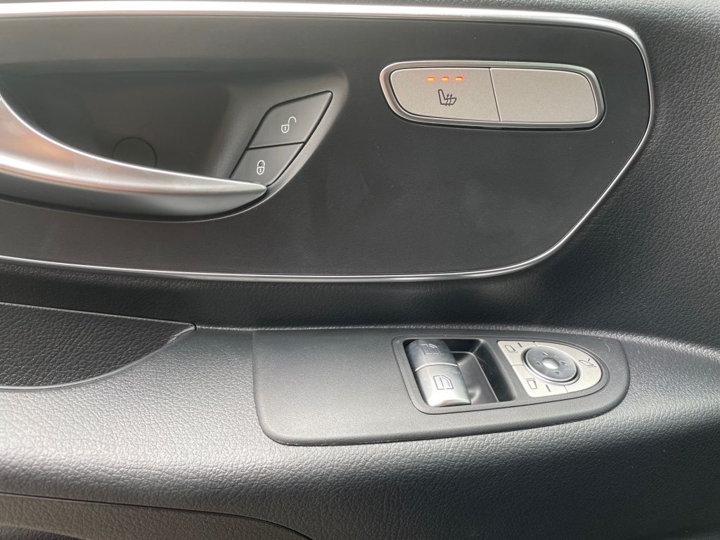 Fahrzeugabbildung Mercedes-Benz Vito 119 CDI Tourer SELECT Lang LED, AHK, STHZ
