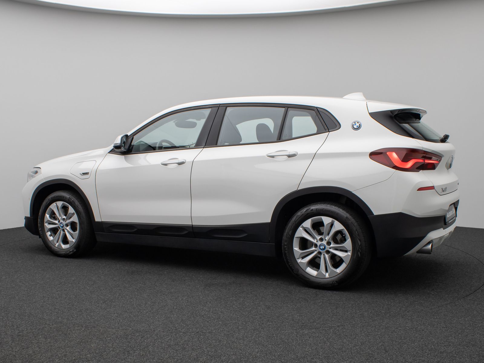 Fahrzeugabbildung BMW X2 xD25e DAB Navi Parkassist Geschwindigkeitsreg