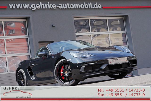 Porsche Boxster718  GTS 4.0*Schalter,BOSE,Chrono,Kamera*