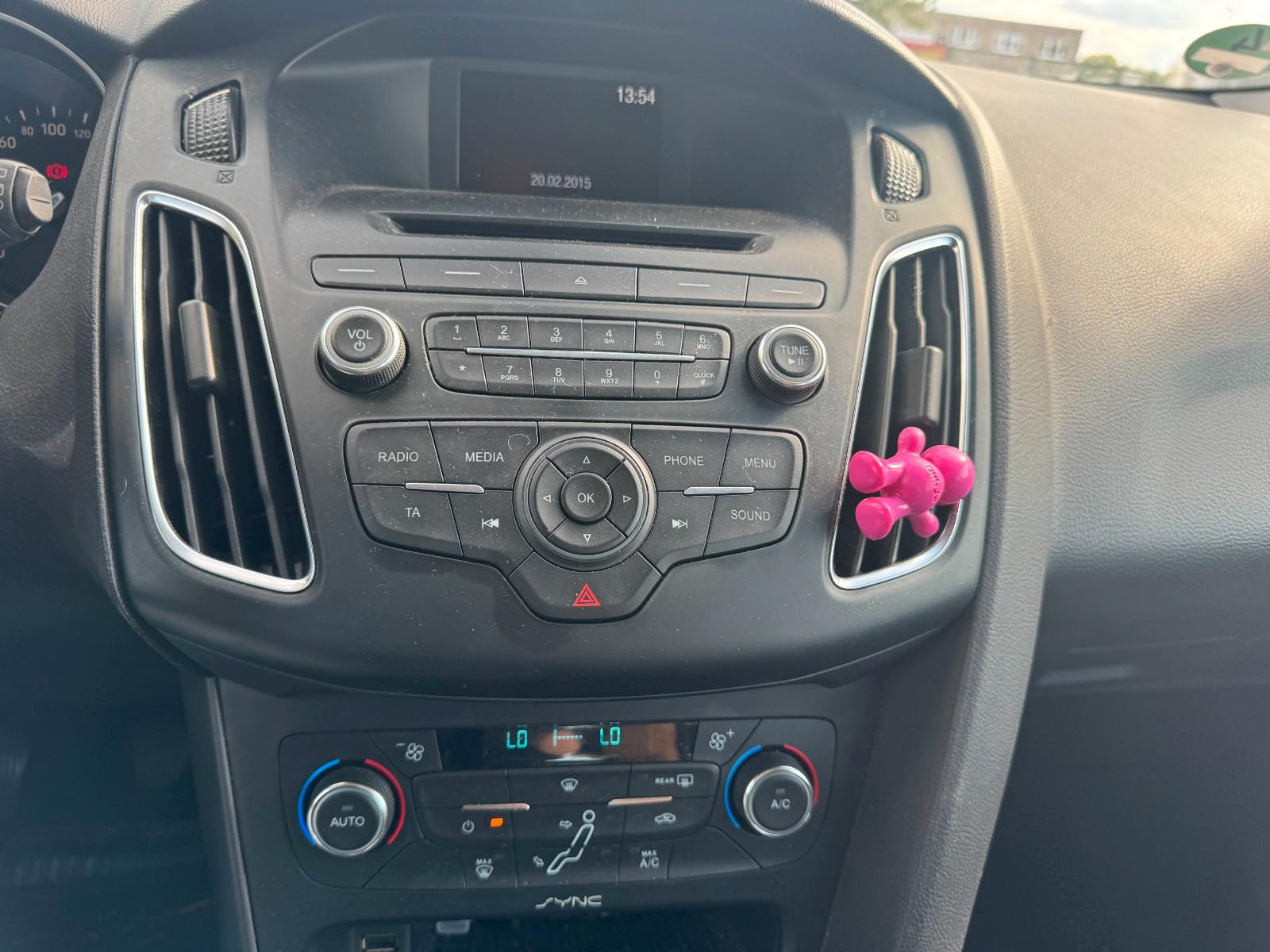 Ford Focus 2015 — photo 10