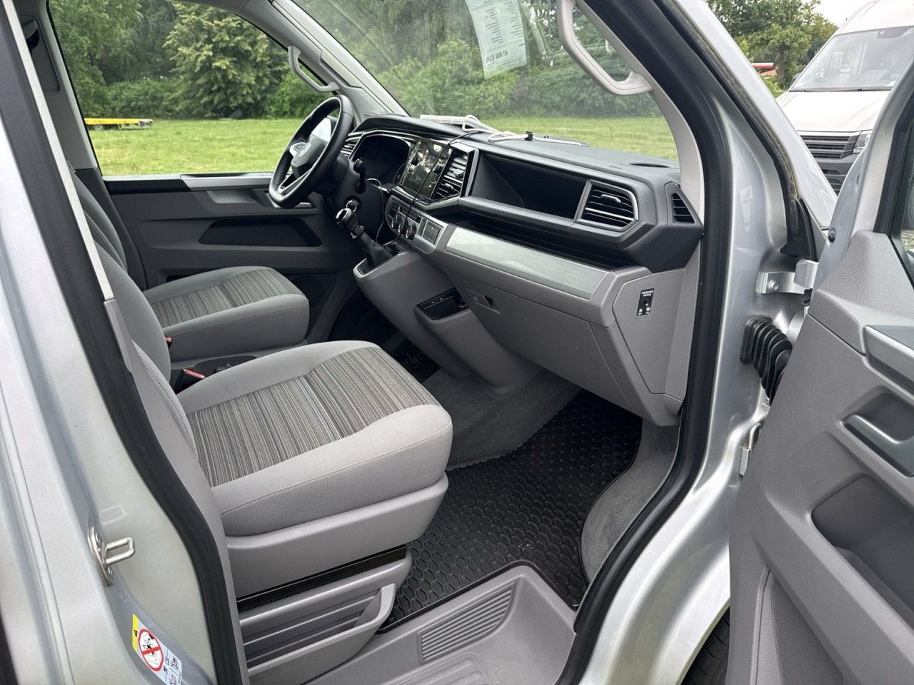 Volkswagen T6.1 California Beach Camper Edition Motor: 2,0  foto 11